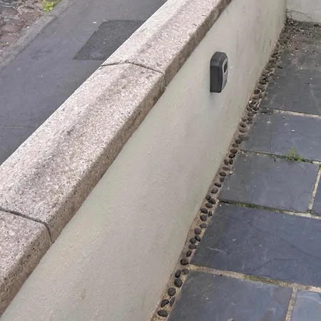 2 Bed House Family Friendly With Garden * Bristol